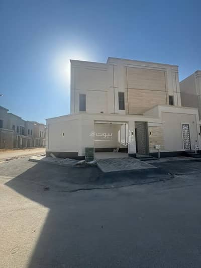 7 Bedroom Villa for Sale in East Riyadh, Riyadh - Villa For Sale in Al Janadriyah, Riyadh