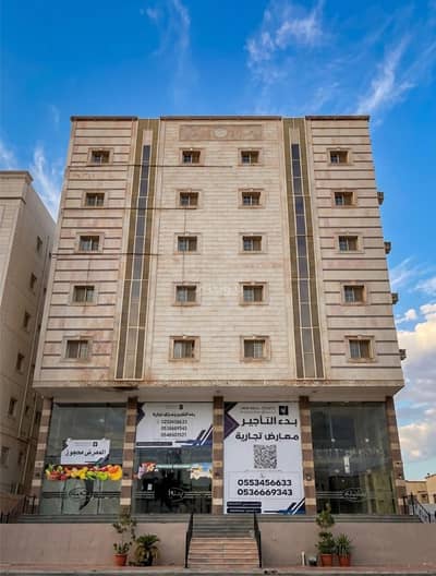 Showroom for Rent in North Jeddah, Jeddah - A distinctive investment opportunity: commercial exhibitions for annual rent in Al-Safa neighborhood