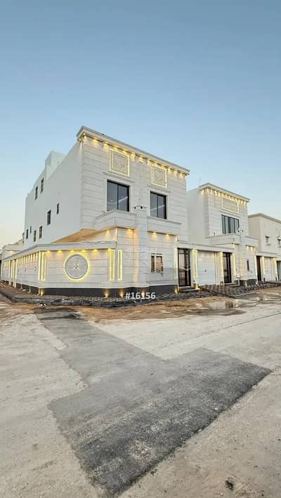 7 Bedroom Villa for Sale in South Riyadh, Riyadh - Villa For Sale in Al Aziziyah, Riyadh