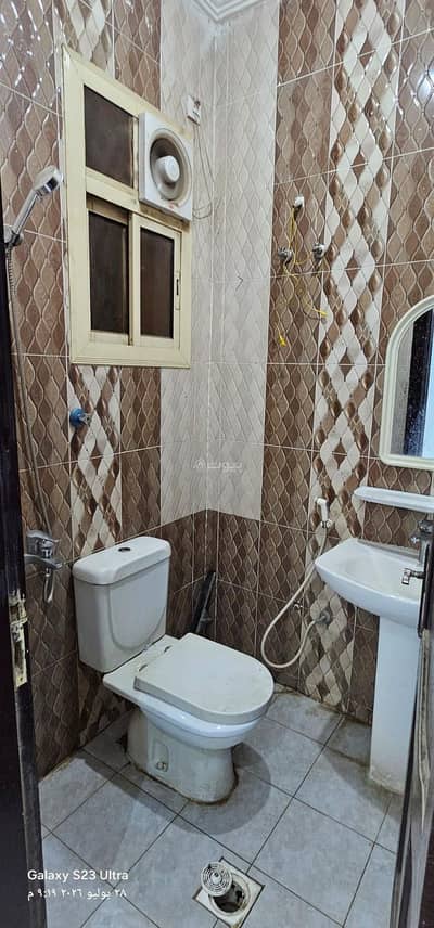 2 Bedroom Flat for Rent in Jama Umm Khaled, Madina - Two-bedroom apartment for rent in Jamia Umm Khalid, Medina