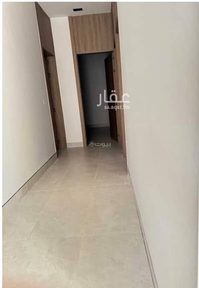 دور 4 غرف نوم للبيع في شرق الرياض، الرياض - دور ارضي للبيع في حي غرناطه