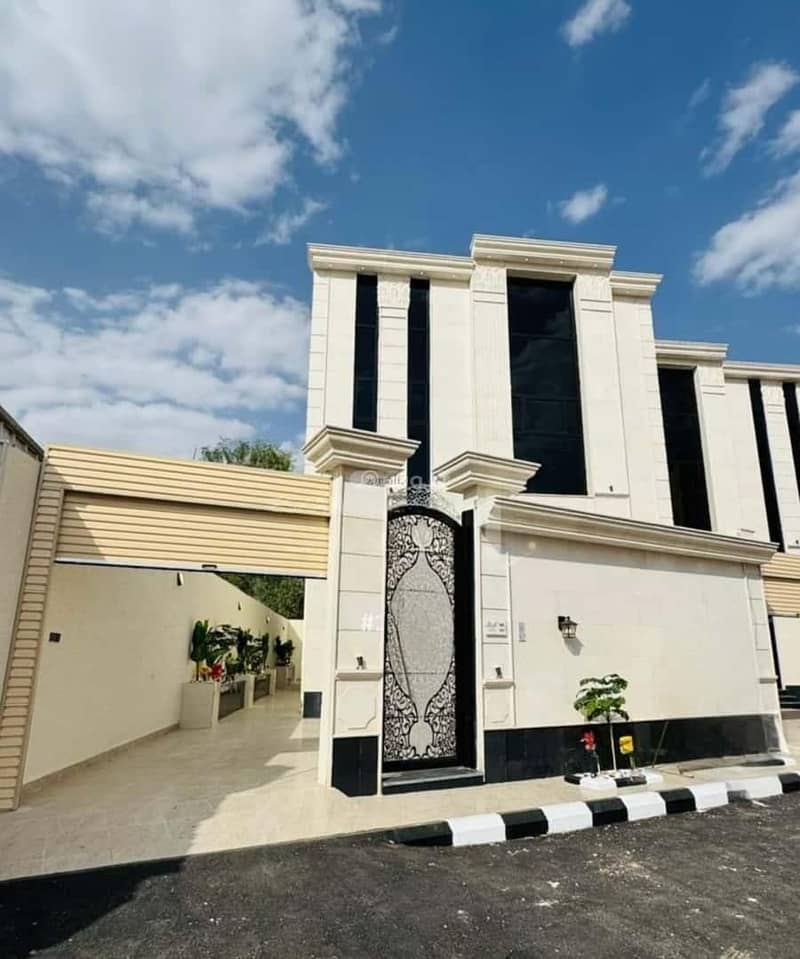 8 Bedroom Villa For Sale in Waset, Taif 8 Bedroom Villa For Sale in Waset, Taif