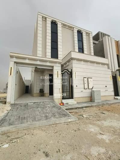دور 5 غرف نوم للبيع في شرق الرياض، الرياض - دور للبيع في حي النظيم، شرق الرياض