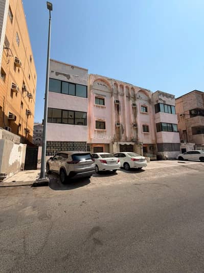 Residential Building for Sale in North Jeddah, Jeddah - Residential building for sale in Al-Bawaday, Jeddah, behind Quraysh Street Residential Building for Sale in North Jeddah, Jeddah - Residential building for sale in Al-Bawaday, Jeddah, behind Quraysh Street