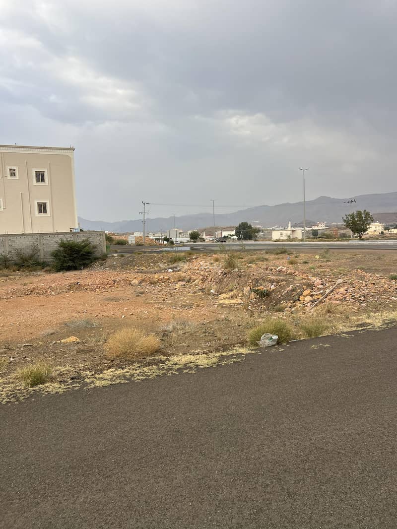 Commercial land on two streets: Siraat Ubaidah Commercial land on two streets: Siraat Ubaidah