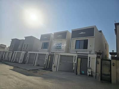 9 Bedroom Villa for Sale in King Fahd Suburb, Dammam - Villa For Sale in King Fahd Suburb, Dammam 9 Bedroom Villa for Sale in King Fahd Suburb, Dammam - Villa For Sale in King Fahd Suburb, Dammam