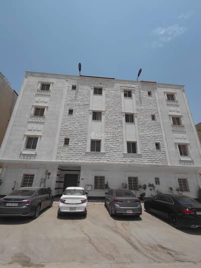 Studio for Rent in North Riyadh, Riyadh - Room and kitchen and toilet