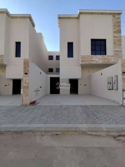 دور 6 غرف نوم للبيع في جنوب الرياض، الرياض - دور للبيع في عكاز، الرياض