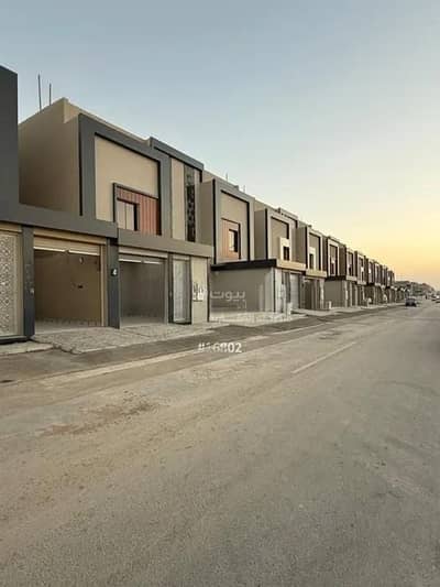 دور 3 غرف نوم للبيع في شرق الرياض، الرياض - طابق للبيع في الجنادرية، الرياض