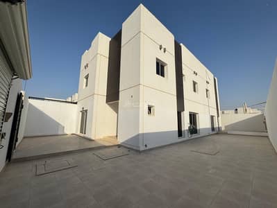 فیلا 4 غرف نوم للبيع في وسط الرياض، الرياض - فيلا جديدة للبيع – حي الفاروق  فرصة مميزة لامتلاك فيلا جديدة لم تُسكن من قبل في أحد أفضل أحياء الرياض، بموقع مميز على زاوية شارعين، وتشطيبات عصرية وجودة بناء عالية.