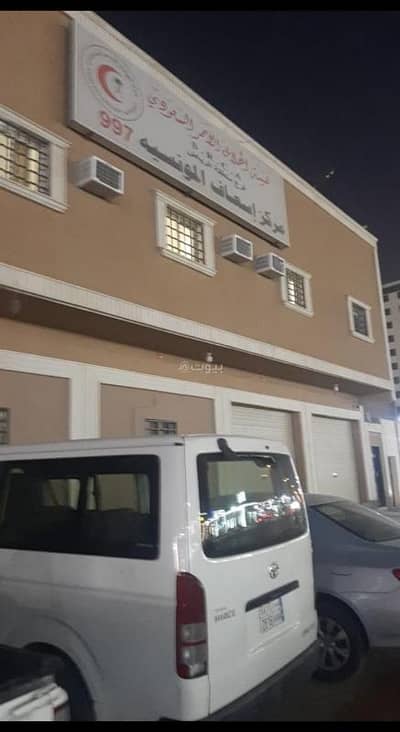 عمارة تجارية  للبيع في شرق الرياض، الرياض - عماره للبيع