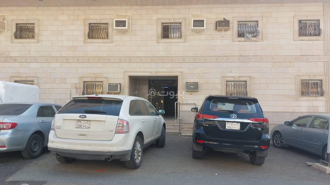 شقة بالدور الارضي يمكن وضع مدخل ثاني بعد التملك في موقع حي الهجرة وقريبة من الحرم 7 دقائق بالسيارة وقريب من الدائري الثالث ومن الدائري الرابع شقة بالدور الارضي يمكن وضع مدخل ثاني بعد التملك في موقع حي الهجرة وقريبة من الحرم 7 دقائق بالسيارة وقريب من الدائري الثالث ومن الدائري الرابع