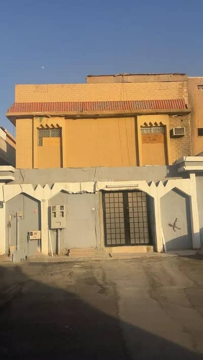 8 Bedroom Villa for Sale in East Riyadh, Riyadh - Villa for Sale on Al Khaleej District, Riyadh, Riyadh Region.