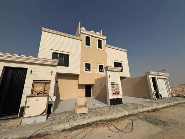 Floor For Sale in Okaz, South Riyadh Floor For Sale in Okaz, South Riyadh