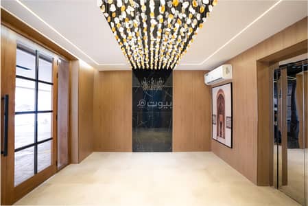6 Bedroom Apartment for Sale in North Jeddah, Jeddah - Apartment for sale, 6 front-facing rooms, two entrances, ready, at a reasonable and exclusive price