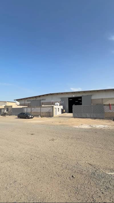 Warehouse for Rent in South Jeddah, Jeddah - Strategic warehouse for rent – Al Sarwat District, covering an area of 2,500 square meters