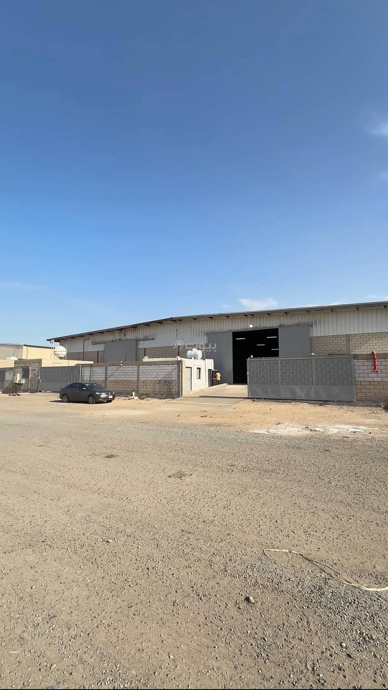 Strategic warehouse for rent – Al Sarwat District, covering an area of 2,500 square meters Strategic warehouse for rent – Al Sarwat District, covering an area of 2,500 square meters