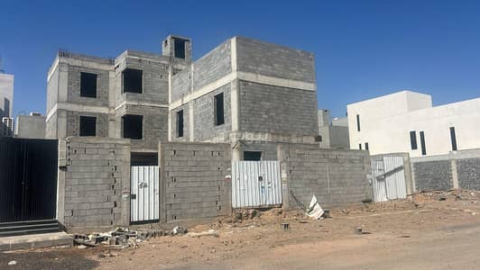 Villa for Sale in Wadi Al Battan, Madina - A villa for sale in Al-Shorouq project