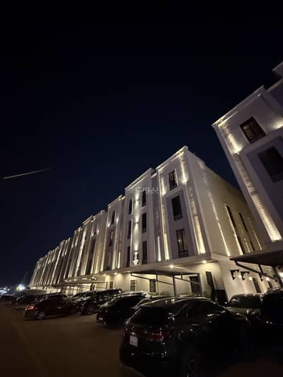 3 Bedroom Flat for Rent in North Riyadh, Riyadh - Three-bedroom apartment with a balcony