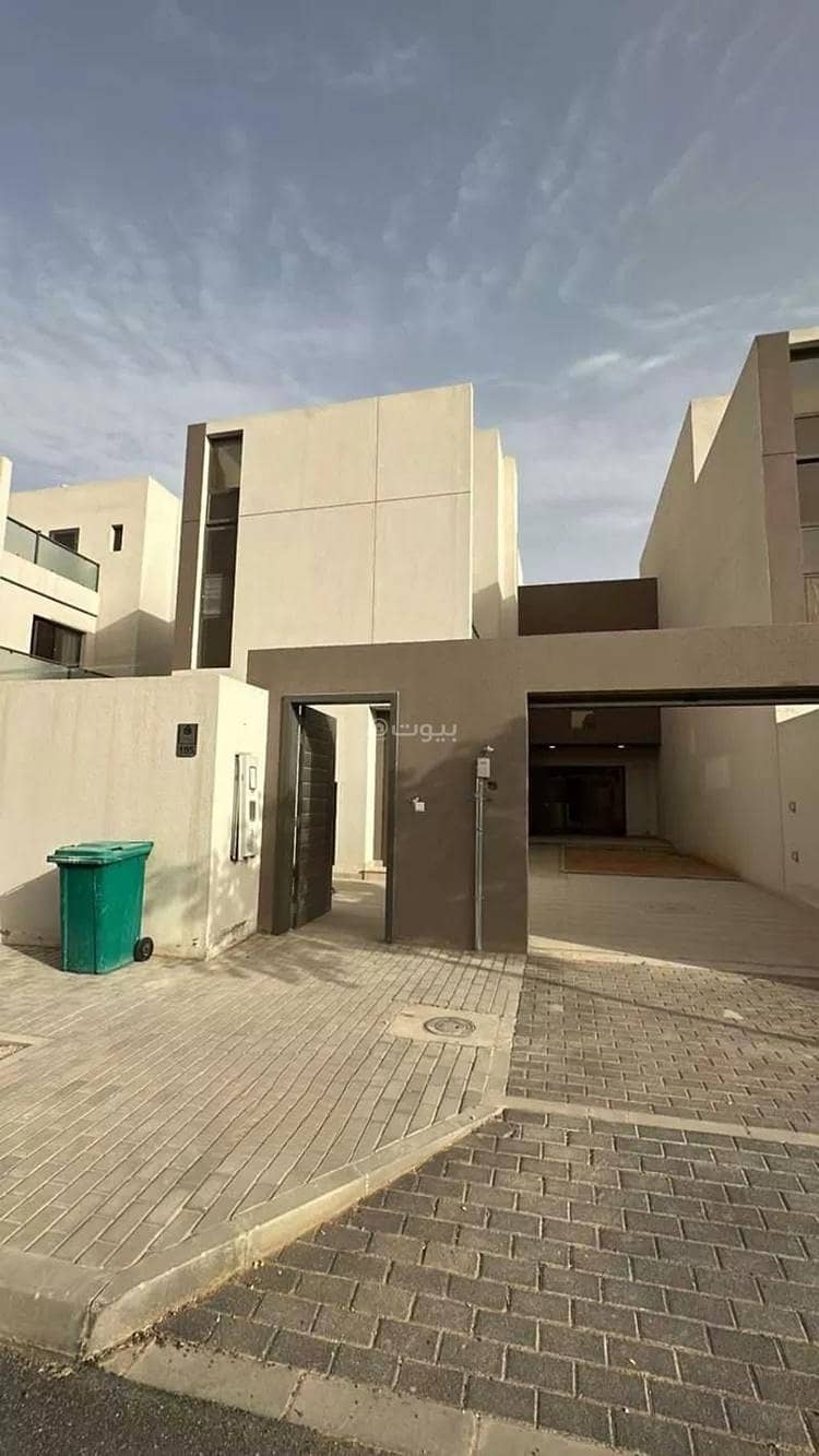 Villa for sale in King Khalid International Airport neighborhood, North Riyadh Villa for sale in King Khalid International Airport neighborhood, North Riyadh