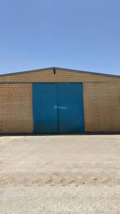 Warehouse for Rent in East Riyadh, Riyadh - Warehouse For Rent in Al Sulay, East Riyadh