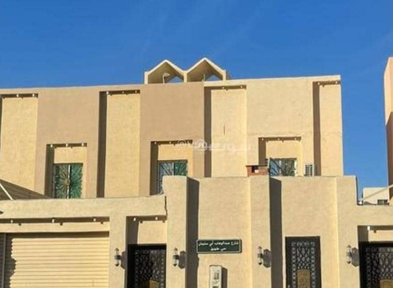 فيلا فاخرة للبيع – دورين وشقتين وملحق فيلا فاخرة للبيع – دورين وشقتين وملحق