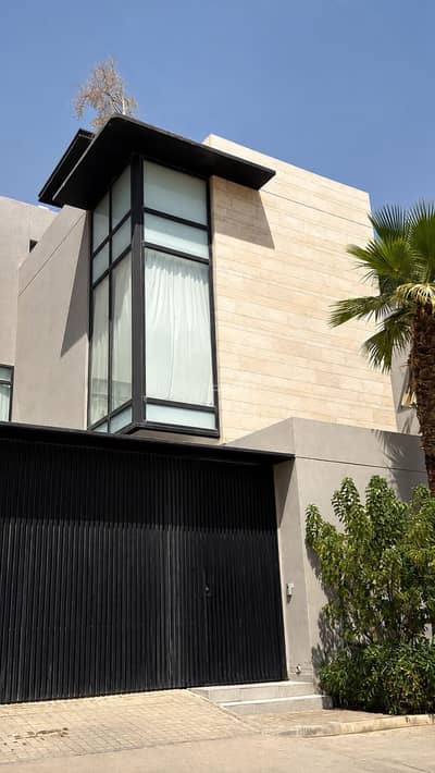6 Bedroom Villa for Sale in North Riyadh, Riyadh - Villa for sale VIP