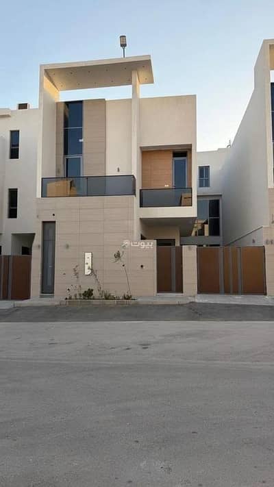 6 Bedroom Villa for Sale in West Riyadh, Riyadh - Villa For Sale in Al Mahdiyah, West Riyadh