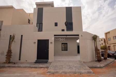 Floor for Sale in North Riyadh, Riyadh - Luxury roles for sale in Al-Araidh Floor for Sale in North Riyadh, Riyadh - Luxury roles for sale in Al-Araidh