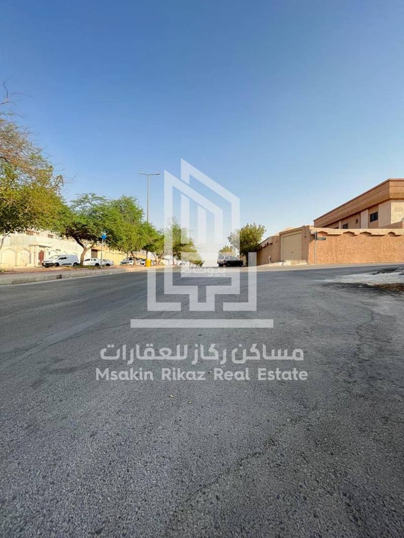Corner Villa for Sale in Al-Fayha District – Fronting Commercial and Residential Streets Corner Villa for Sale in Al-Fayha District – Fronting Commercial and Residential Streets