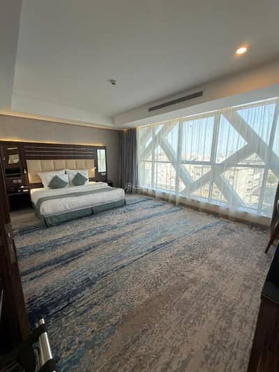 1 Bedroom Room for Rent in North Jeddah, Jeddah - Luxury Junior Suite with Bedroom and Living Room Unit Number 1