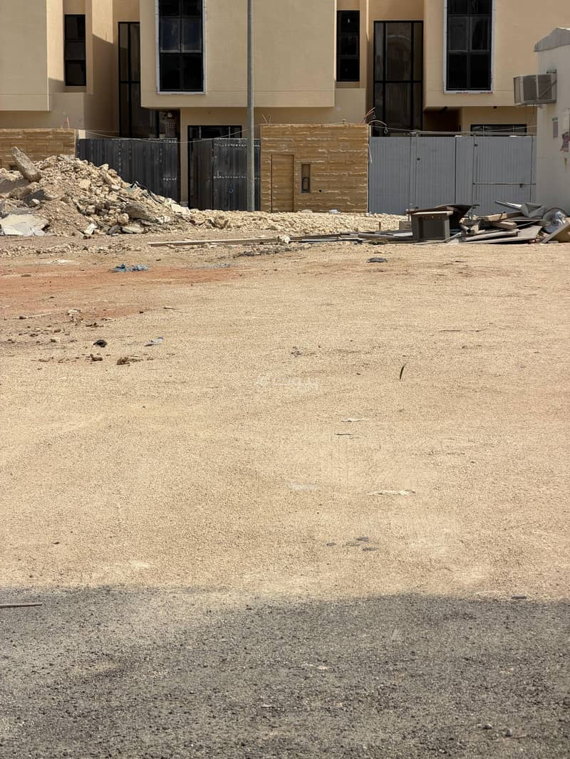 A distinctive land for sale in Al-Urd area, Al-Qamarah development A distinctive land for sale in Al-Urd area, Al-Qamarah development