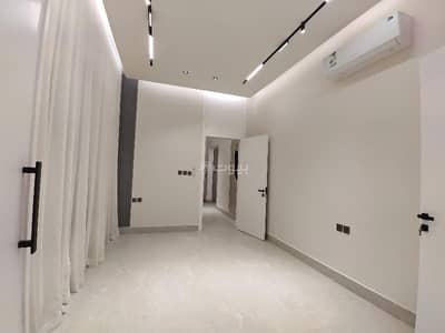 6 Bedroom Villa for Sale in East Riyadh, Riyadh - Luxurious villa for sale in Al-Yarmouk district 6 Bedroom Villa for Sale in East Riyadh, Riyadh - Luxurious villa for sale in Al-Yarmouk district