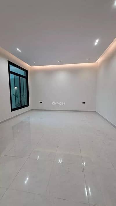 5 Bedroom Villa for Sale in West Riyadh, Riyadh - Villa For Sale in Al Uraija Al Wusta, Riyadh