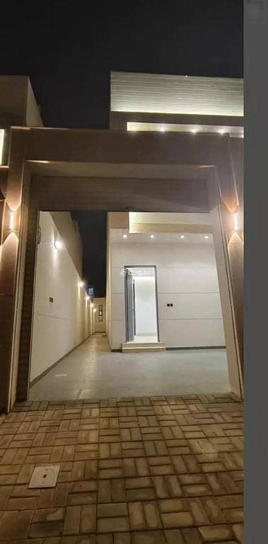 3 Bedroom Floor for Sale in West Riyadh, Riyadh - Floor for sale on Abdulrahman Bin Khodair Street, Tuwaiq District, Riyadh City, Riyadh Region 3 Bedroom Floor for Sale in West Riyadh, Riyadh - Floor for sale on Abdulrahman Bin Khodair Street, Tuwaiq District, Riyadh City, Riyadh Region