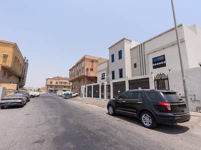 4 Bedroom Flat for Sale in Badr, Dammam - For sale: a neatly arranged duplex apartment