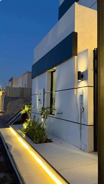 6 Bedroom Villa for Sale in West Riyadh, Riyadh - Villa For Sale in Al Mahdiyah, Riyadh