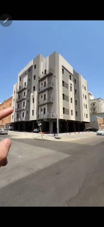 3 Bedroom Flat for Sale in North Jeddah, Jeddah - Rooftop annex with 3 bedrooms and private roof | 125 m² | Maid's room 3 Bedroom Flat for Sale in North Jeddah, Jeddah - Rooftop annex with 3 bedrooms and private roof | 125 m² | Maid's room