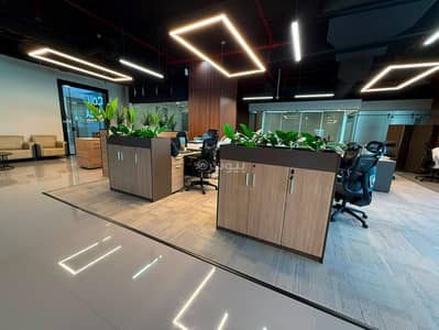 Office for Rent in North Riyadh, Riyadh - Luxuriously furnished office for rent in a tower in central Riyadh