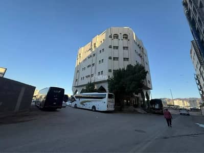 10+ Beds Residential Building for Sale in Al Masani, Madina - Residential Building For Sale in Al Masani, Madina 10+ Beds Residential Building for Sale in Al Masani, Madina - Residential Building For Sale in Al Masani, Madina