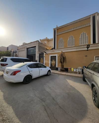 4 Bedroom Flat for Rent in West Riyadh, Riyadh - A large apartment for rent, excellent location, first occupants