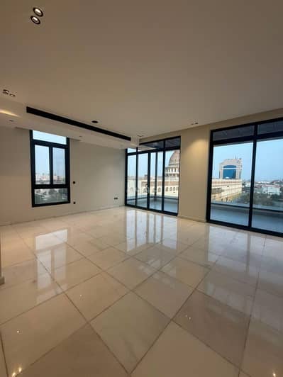 5 Bedroom Flat for Sale in North Jeddah, Jeddah - Luxurious apartments penthouse