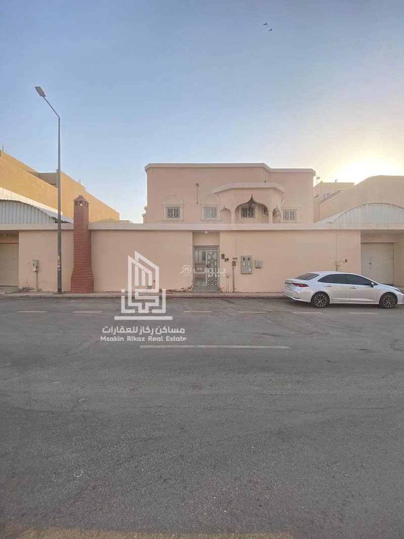 A luxurious villa with a practical design and wide spaces A luxurious villa with a practical design and wide spaces