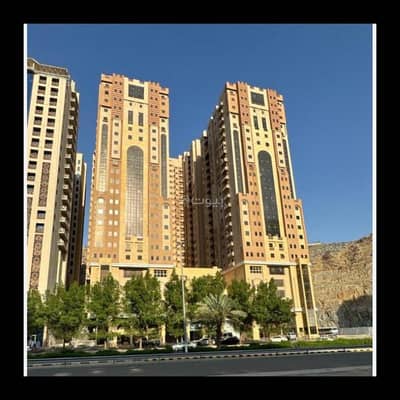 2 Bedroom Flat for Rent in Wadi Jalil, Makkah - Two-bedroom apartment with living room for rent at Al-Tilal Hotel, Al-Hij Street, Wadi Jareel 2 Bedroom Flat for Rent in Wadi Jalil, Makkah - Two-bedroom apartment with living room for rent at Al-Tilal Hotel, Al-Hij Street, Wadi Jareel