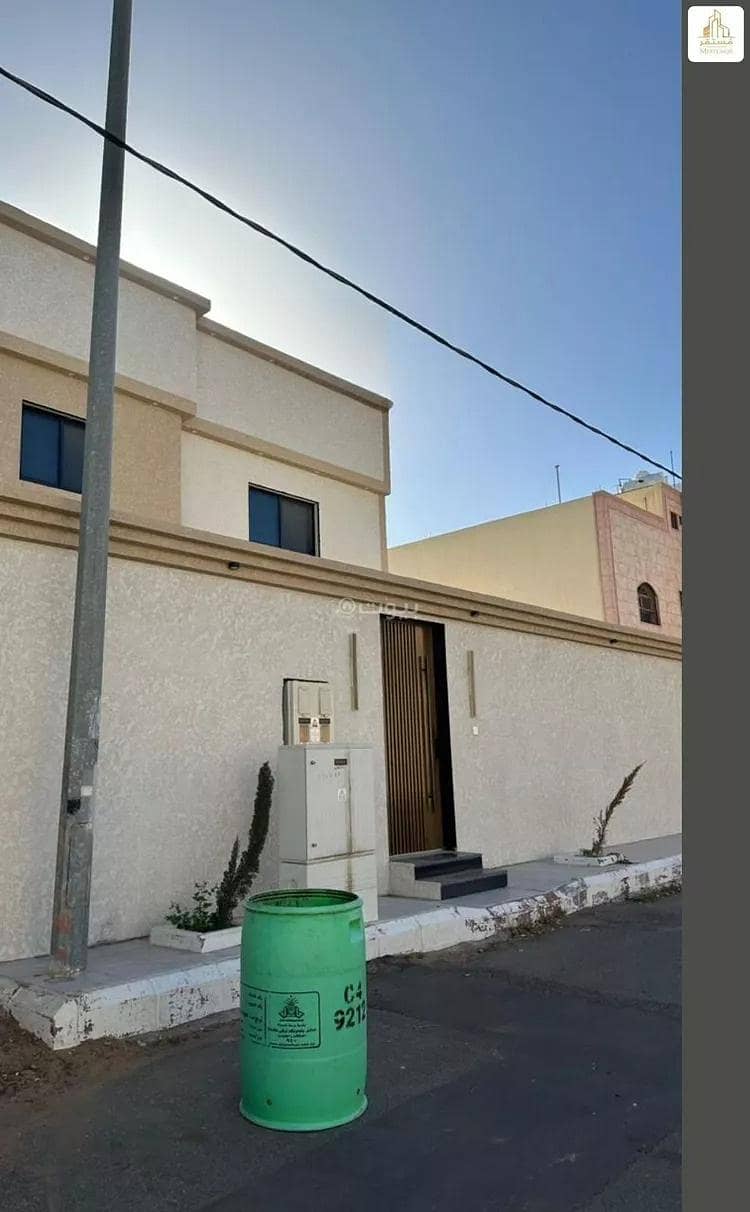 Villa for sale on Saeed Al Shami Street, Al Mamlakah District, Hail City. Villa for sale on Saeed Al Shami Street, Al Mamlakah District, Hail City.