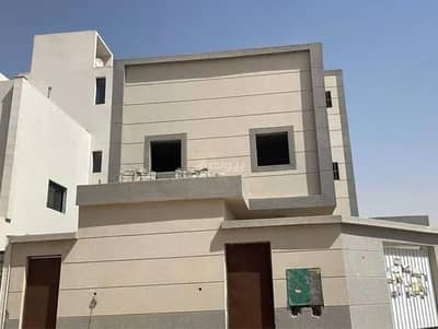 9 Bedroom Villa for Sale in East Riyadh, Riyadh - Villa For Sale in Al Janadriyah, East Riyadh