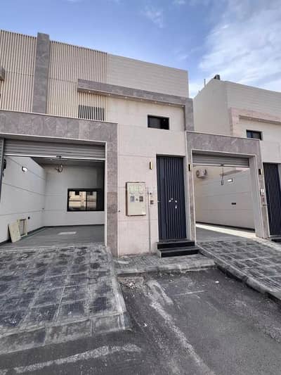 فیلا 5 غرف نوم للبيع في جنوب الرياض، الرياض - فيلا للبيع في شارع فخر الدين الرازي, حي عكاظ, مدينة الرياض فیلا 5 غرف نوم للبيع في جنوب الرياض، الرياض - فيلا للبيع في شارع فخر الدين الرازي, حي عكاظ, مدينة الرياض