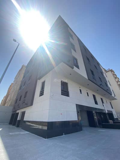 3 Bedroom Apartment for Rent in North Jeddah, Jeddah - A luxury apartment for rent in Al-Naseem Al-Jadeed neighborhood (Bani Malik) with a prime location