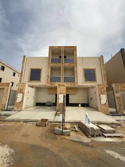 5 Bedroom Floor for Sale in East Riyadh, Riyadh - Floor For Sale in Al Janadriyah, Riyadh 5 Bedroom Floor for Sale in East Riyadh, Riyadh - Floor For Sale in Al Janadriyah, Riyadh