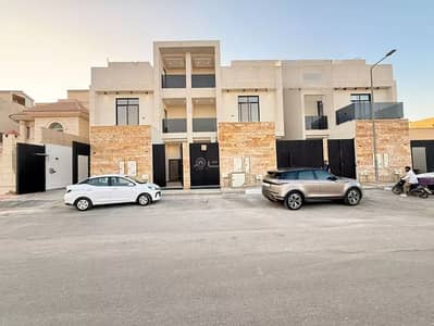 3 Bedroom Floor for Sale in East Riyadh, Riyadh - Floor For Sale in Al Yarmuk, Riyadh